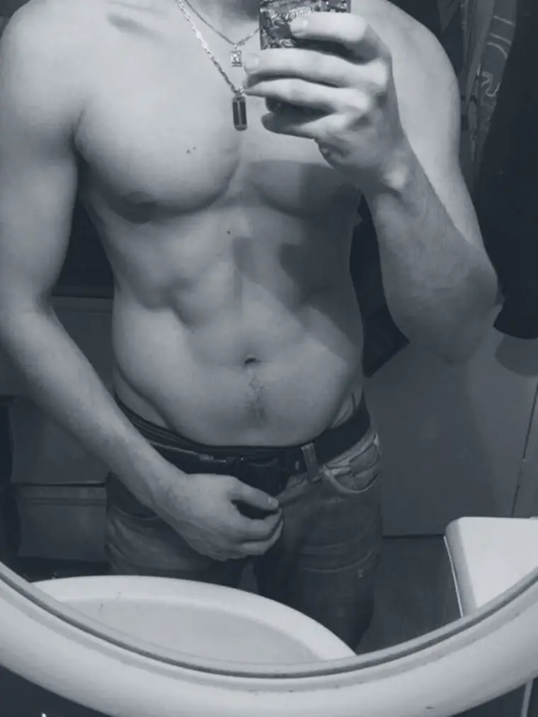 Photo envoyée par un pratiquant de la méthode, en noir et blanc. 25 sur 42.